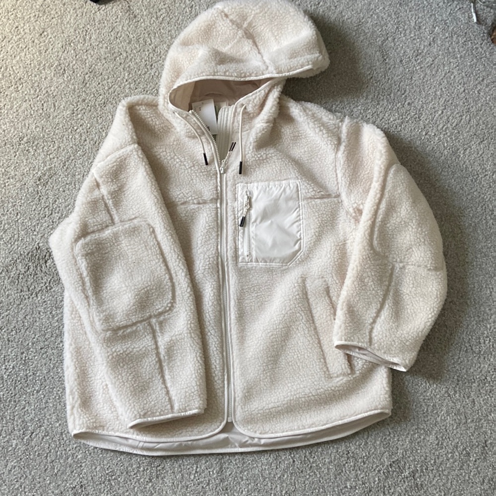 H&M teddy zip hoodie NWT MEDIUM